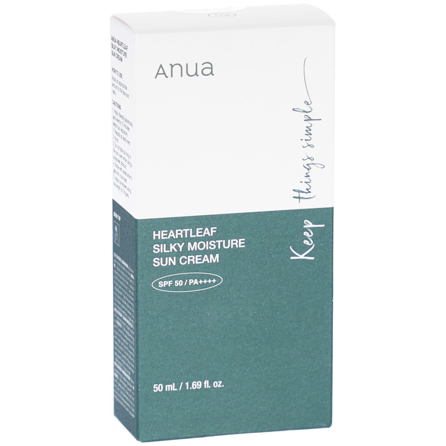Boîte blanche et verte. Inscription: Anua, Heartleaf Silky Moisture Sun Cream SPF 50/PA++++. 50 ml/1.69 fl. oz. "Keep things simple".