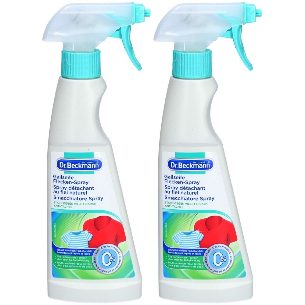 Deux flacons pulvérisateurs blancs avec des têtes de pulvérisation turquoise. Inscription : Dr. Beckmann, Gallseife Flecken-Spray, Smacchiatore Spray. Illustration d'un t-shirt et d'un vêtement rouge.