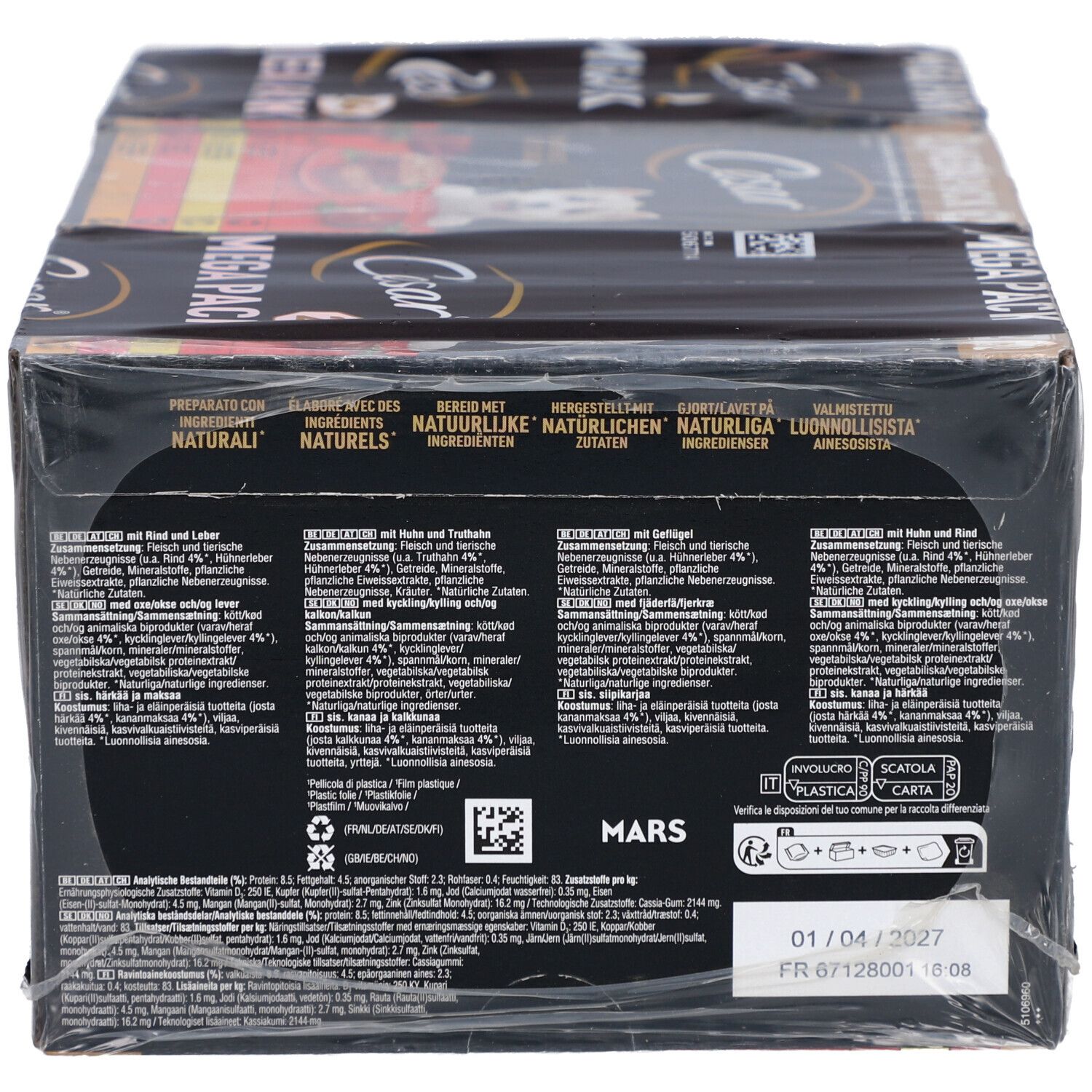 Dos de l'emballage de pâté Cesar Classic. Fond noir avec texte et liste des ingrédients. Tampon de date.