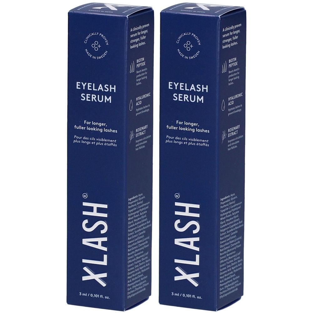 Twee blauwe productverpakkingen met witte tekst. Opschrift: Eyelash Serum, Xlash. Voor langere, vollere wimpers. Gemaakt in Zweden.