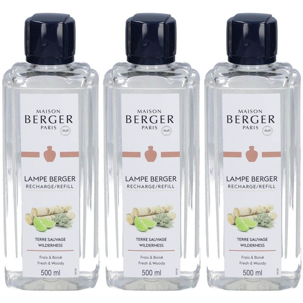 Trois flacons avec bouchon noir. Étiquette: Maison Berger, Lampe Berger, Terre Sauvage Wilderness, 500 ml.