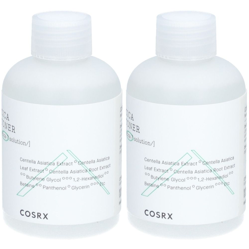 Twee transparante flessen met witte doppen en etiketten. Op het etiket staat "Cica Toner" en "COSRX".