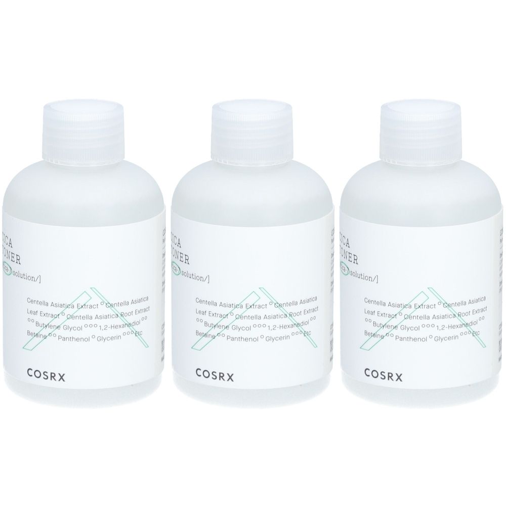 Drie witte flessen met witte doppen. Labels met "CICA TONER" en "COSRX".