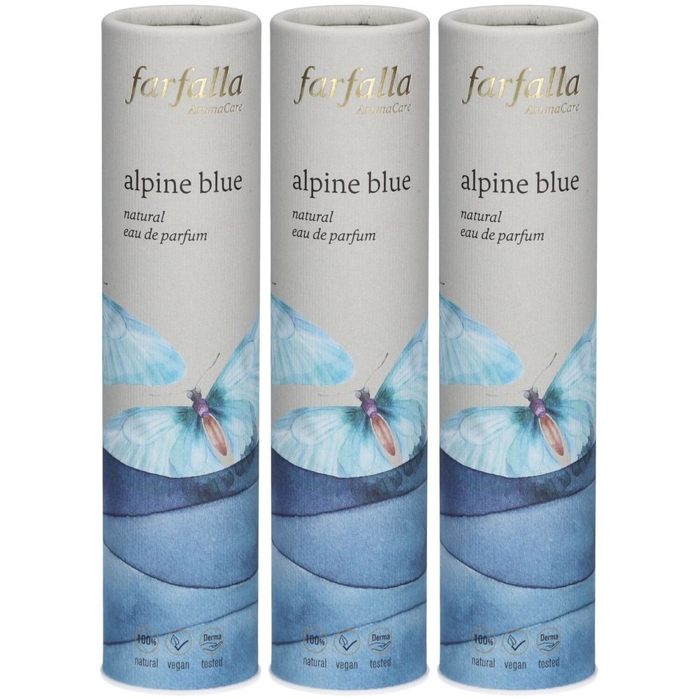 Drie cilindrische verpakkingen "Farfalla Alpine Blue Eau de Parfum". Lichtgrijs met blauw vlinderpatroon.