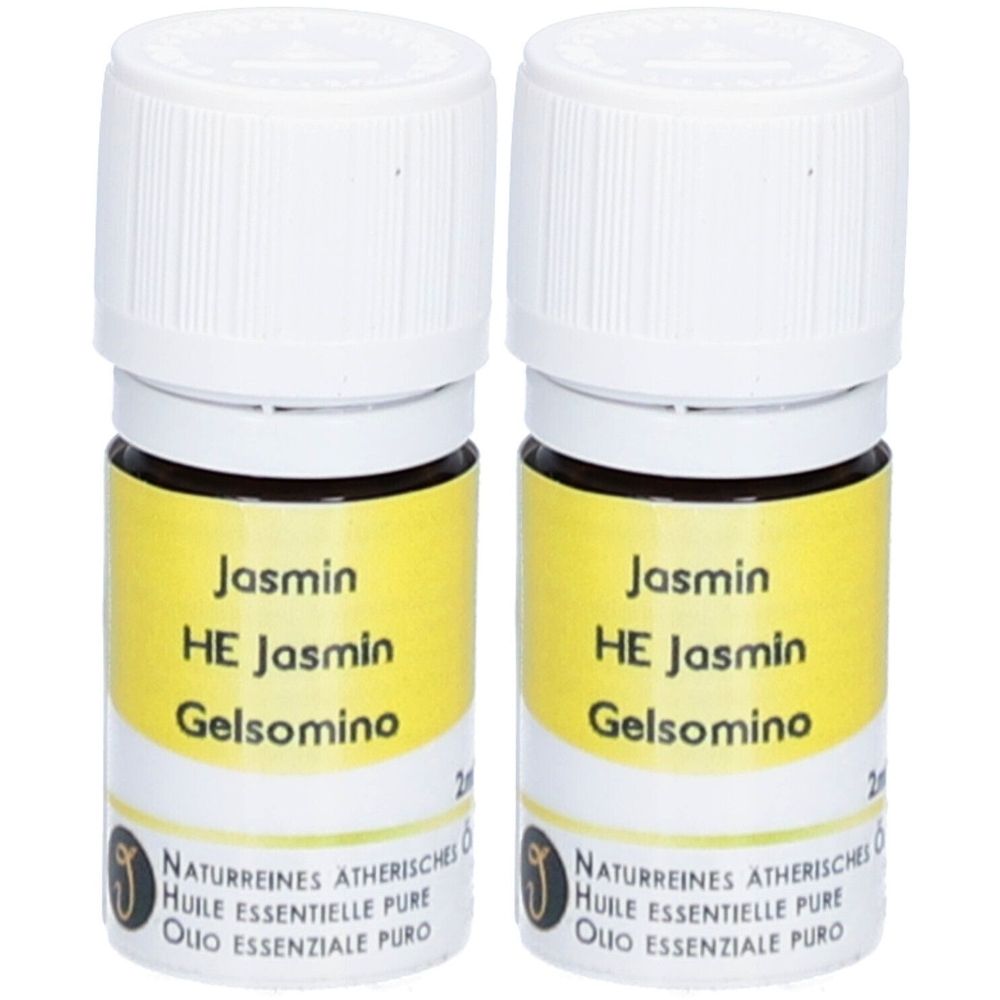 Twee kleine glazen flesjes met witte dop. Gele etiketten met "Jasmin", "HE Jasmin Gelsomino" en andere informatie.