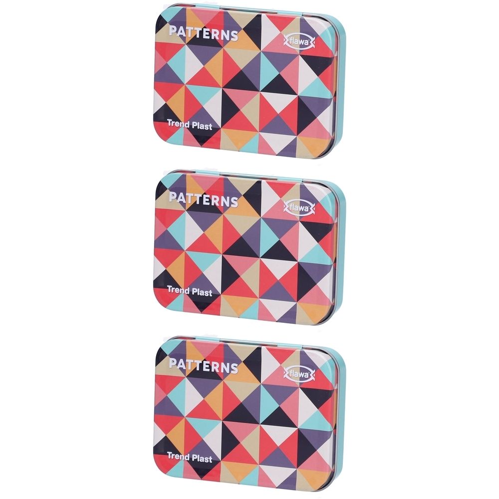 Drie rechthoekige metalen blikken met een geometrisch patroon van kleurrijke driehoeken. Bovenop staat 'PATTERNS' en 'Trend Plast'.