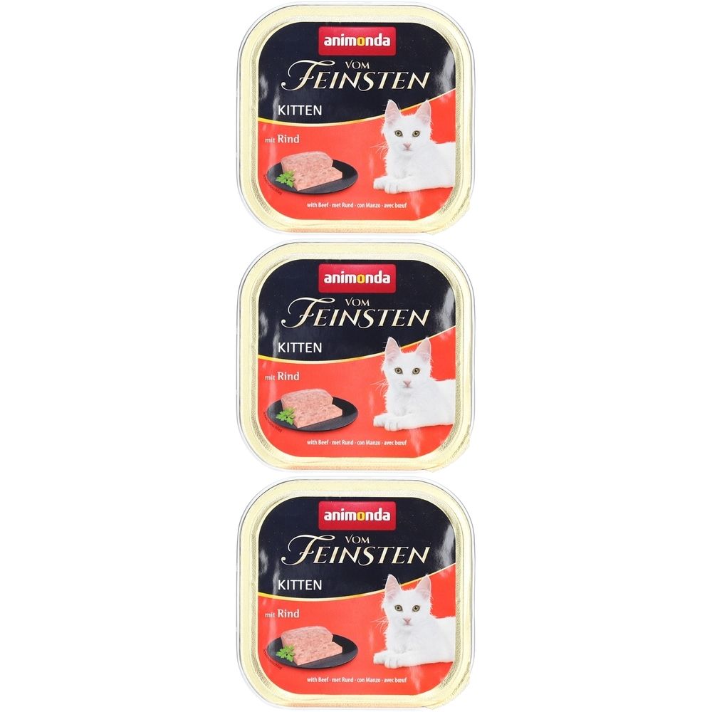 Trois barquettes carrées de nourriture pour chat. Chaque barquette présente un logo, le nom du produit et une image de chat.