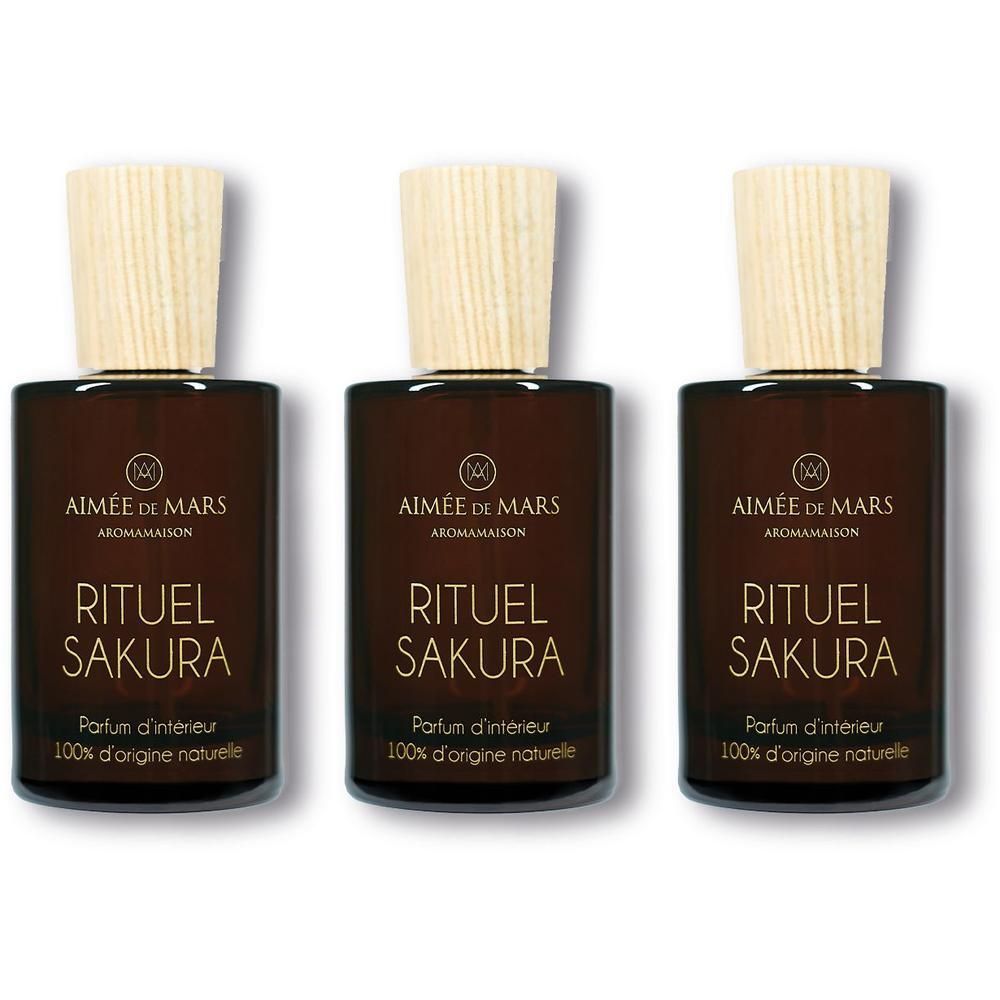 Drie flessen "Rituel Sakura" interieurparfum met houten dop.