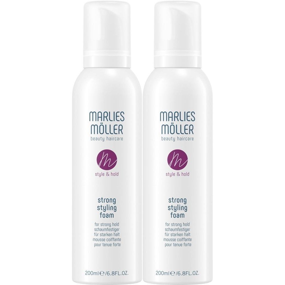 Twee witte flessen met sproeikop. Opschrift: Marlies Möller, beauty haircare, Style & Hold, Strong Styling Foam. 200ml.
