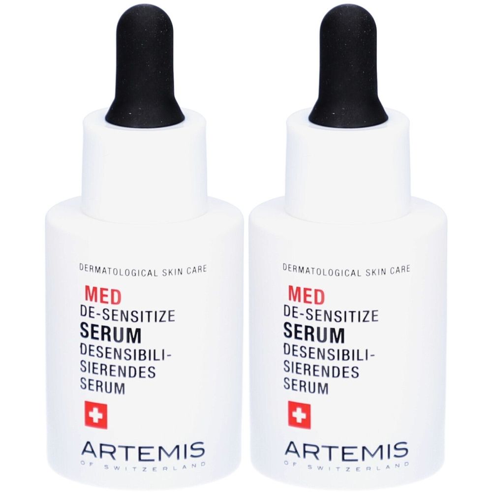 Twee witte flacons met zwarte pipetten. Opschrift: MED DE-SENSITIZE SERUM, ARTEMIS. Rood kruis-symbool.