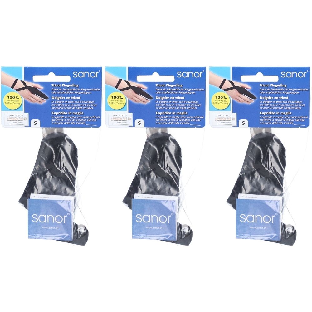 Drie verpakkingen gebreide vingerhoed S. Zwarte vingerhoeden met blauwe kaarten. De kaarten tonen "sanor".