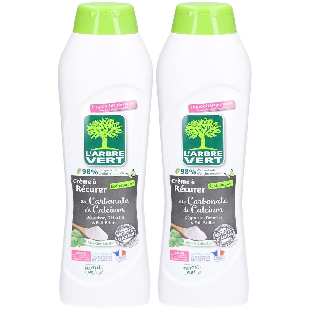 Deux flacons de crème à récurer L'ARBRE VERT. Flacons blancs avec bouchons verts. Texte: Crème à Récurer, au Carbonate de Calcium.