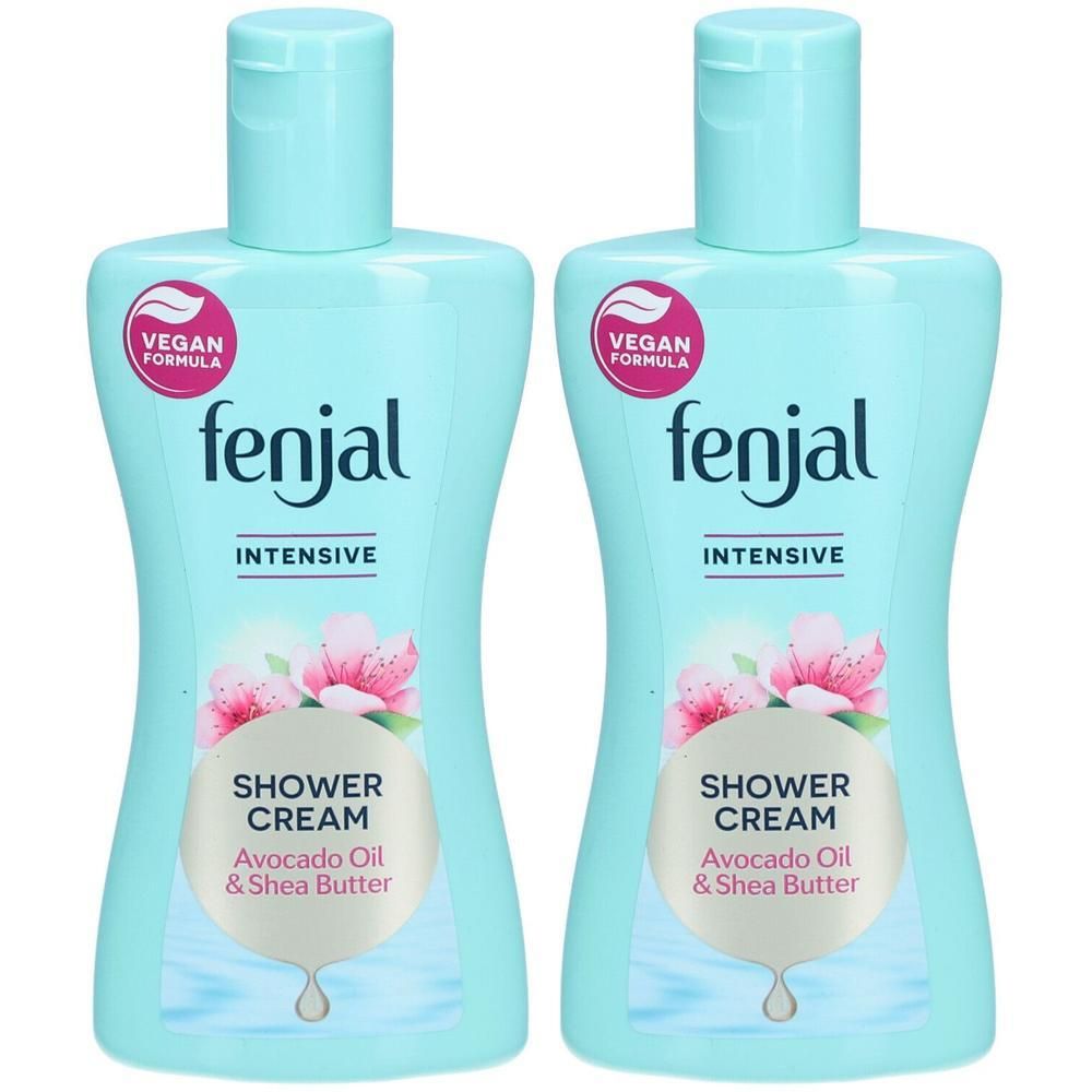 Twee flessen FENJAL Intensive Crème-douche. Lichtblauwe flessen met wit etiket. Veganistisch logo. Opschrift: SHOWER CREAM.