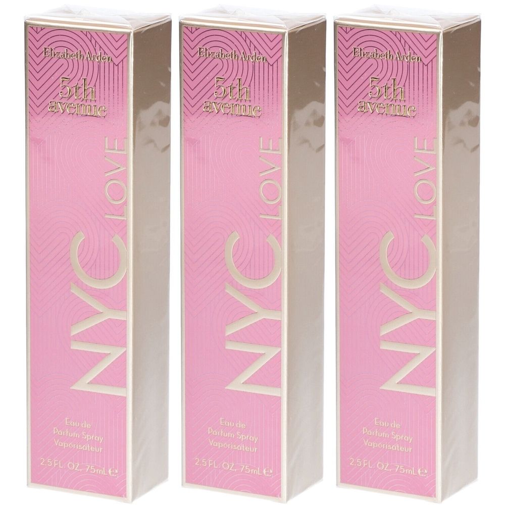 Trois boîtes rectangulaires roses. Inscription : 5th Avenue NYC LOVE. Marque : Elizabeth Arden. Vaporisateur Eau de Parfum.