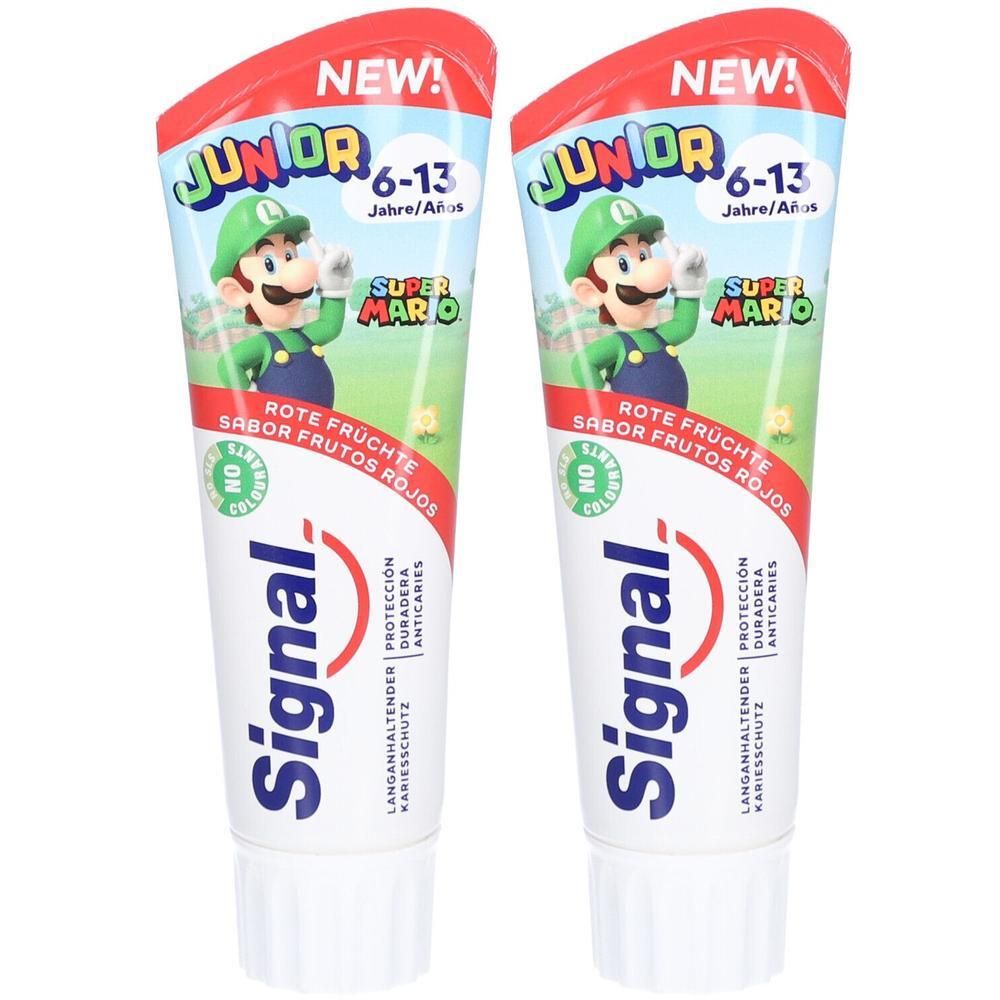 Deux tubes de dentifrice Signal Junior. Saveur fruits rouges, avec personnage Luigi. Inscription : 6-13 ans, Super Mario.