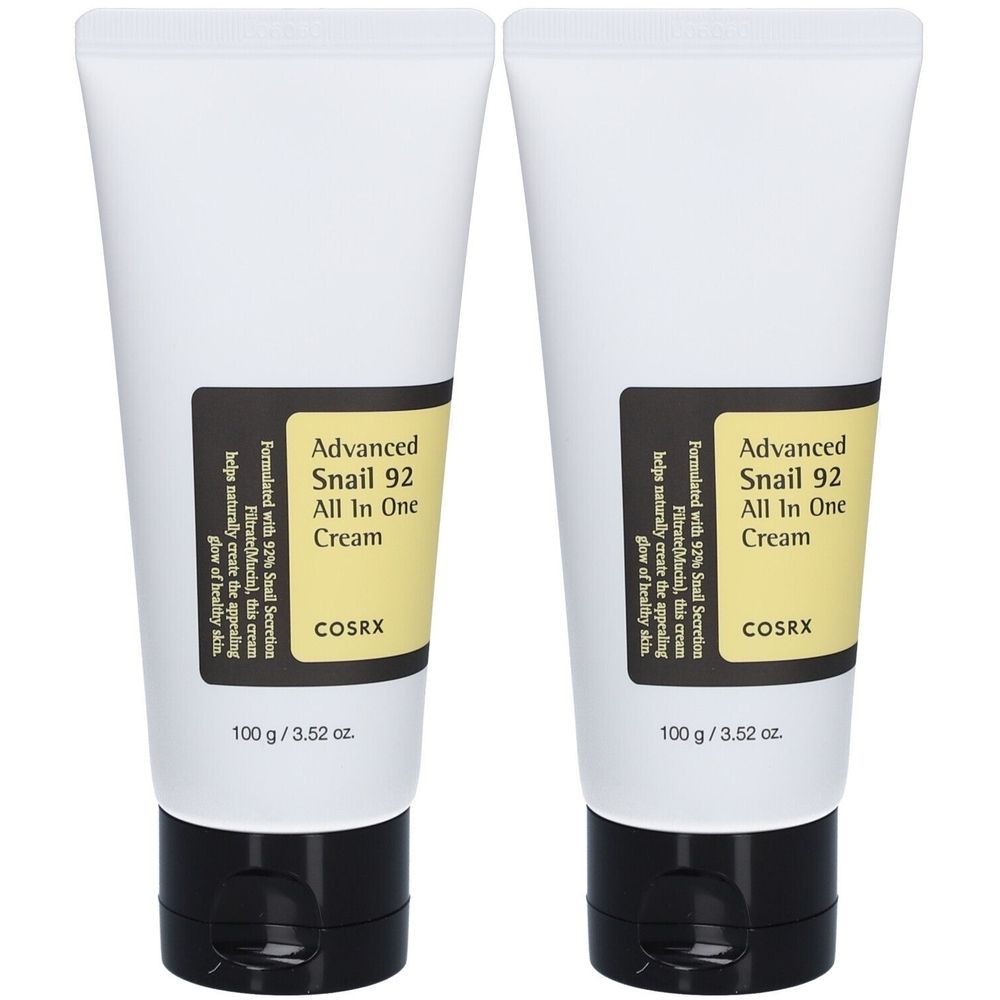 Deux tubes de crème. Inscription: Advanced Snail 92 All In One Cream. Marque: COSRX. Bouchon noir, corps du tube blanc.