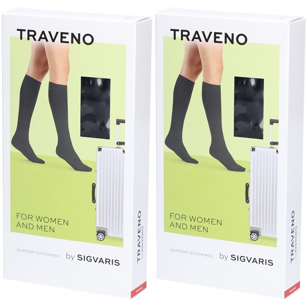 Twee productverpakkingen met antracietkleurige kniekousen. Opschrift: TRAVENO, FOR WOMEN AND MEN, by SIGVARIS. Afgebeeld zijn benen met kousen en een koffer.