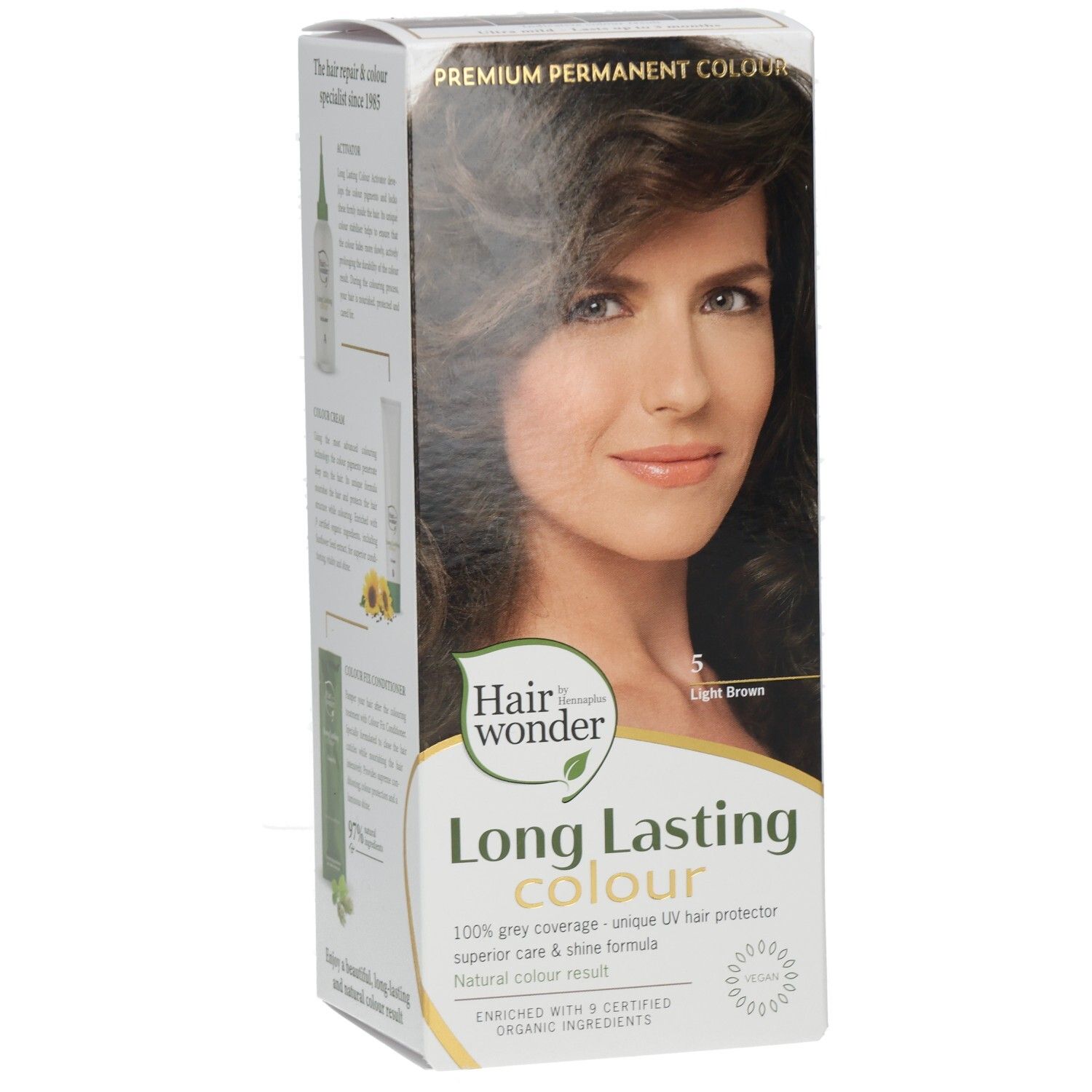 Boîte de coloration capillaire Henna Plus Long Lasting Colour, brun clair. Image d'une femme aux cheveux bruns. Sans parabène.