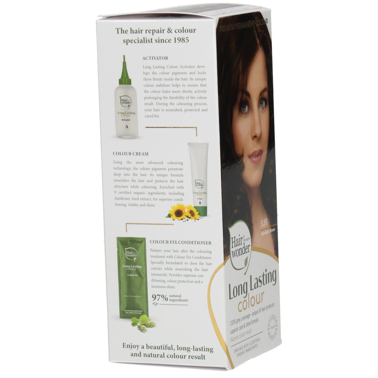 Verpakking haarverf. Zijaanzicht met productafbeeldingen, ingrediënten en tekst. Bevat een fles en een tube.