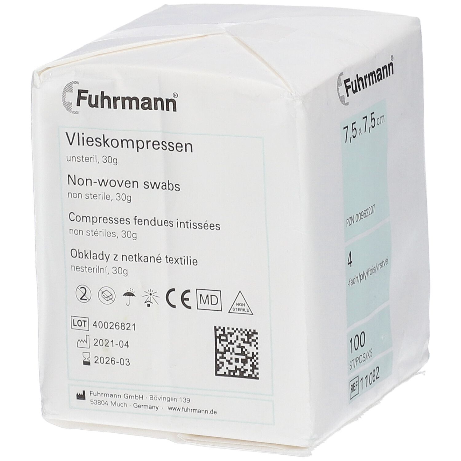 Witte verpakking met opdrukken. "Fuhrmann" logo. "7,5 x 7,5 cm". "4-fach". "100 ST/PCS/KS". Medisch hulpmiddel.