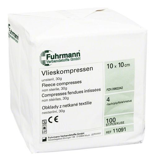 Emballage blanc avec informations produit. Inscription: Fuhrmann, compresses non stérile 10x10 cm. Marque CE.