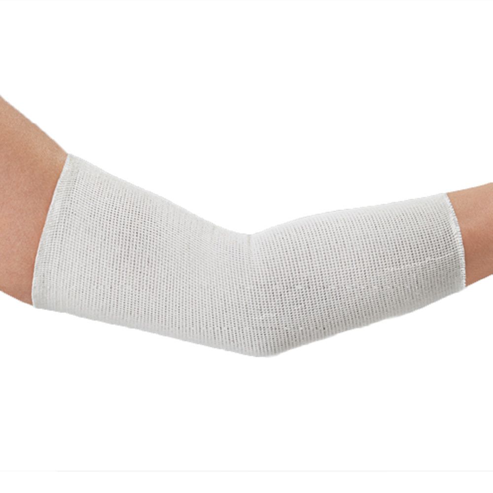 Witte, elastische buisverband op een arm. Het verband bedekt de elleboog.