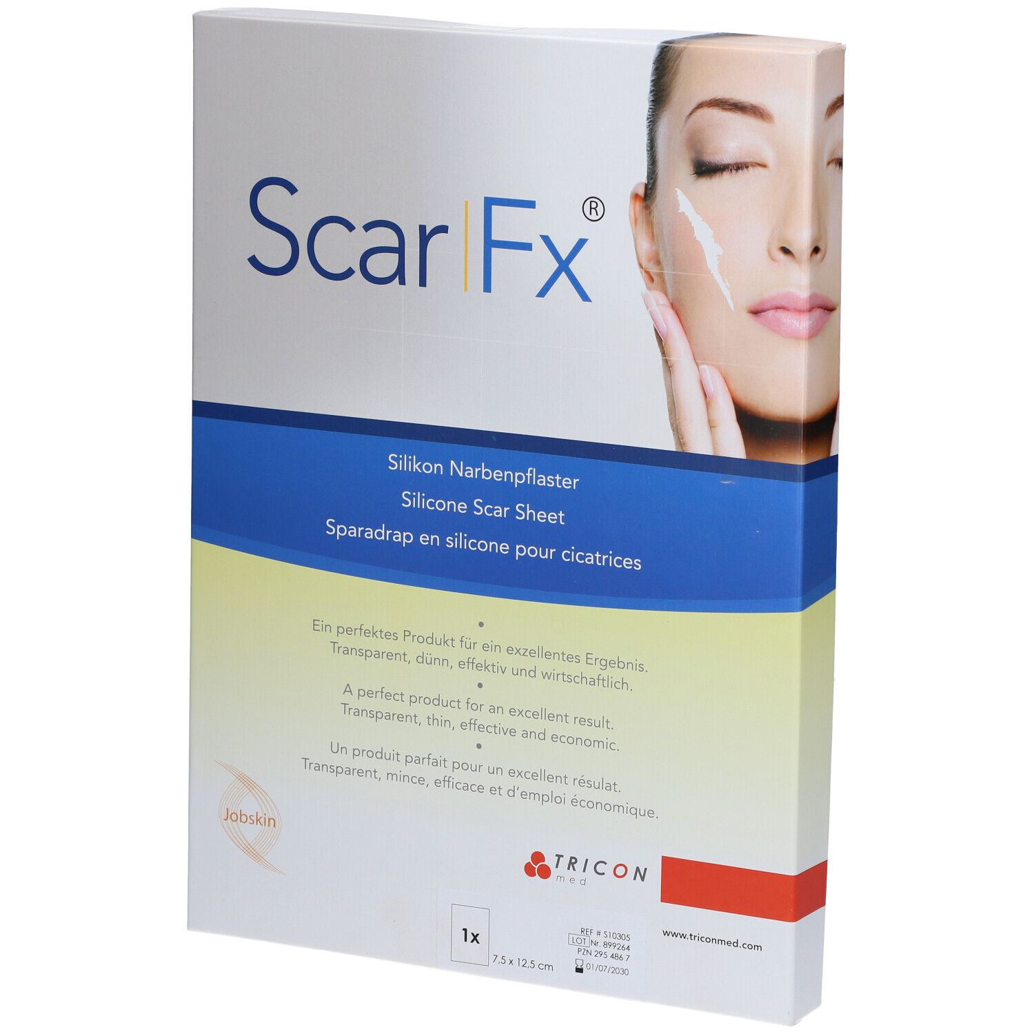 Verpakking van Scar Fx siliconen littekenpleister. Opschrift: Silikon Narbenpflaster, Silicone Scar Sheet, Sparadrap en silicone pour cicatrices. Afmeting: 7,5 x 12,5 cm.