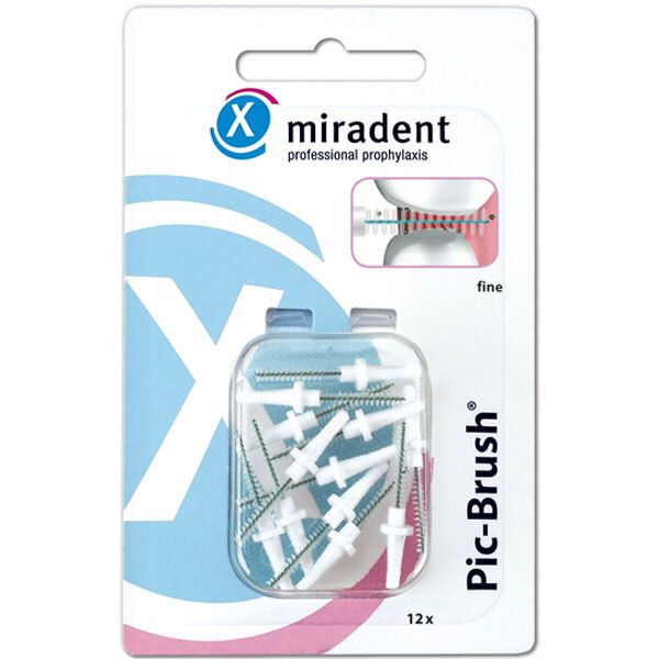 Blister contenant des brosses interdentaires. Visible : boîte transparente avec brosses blanches, logo "miradent", inscription "Pic-Brush", "fine".