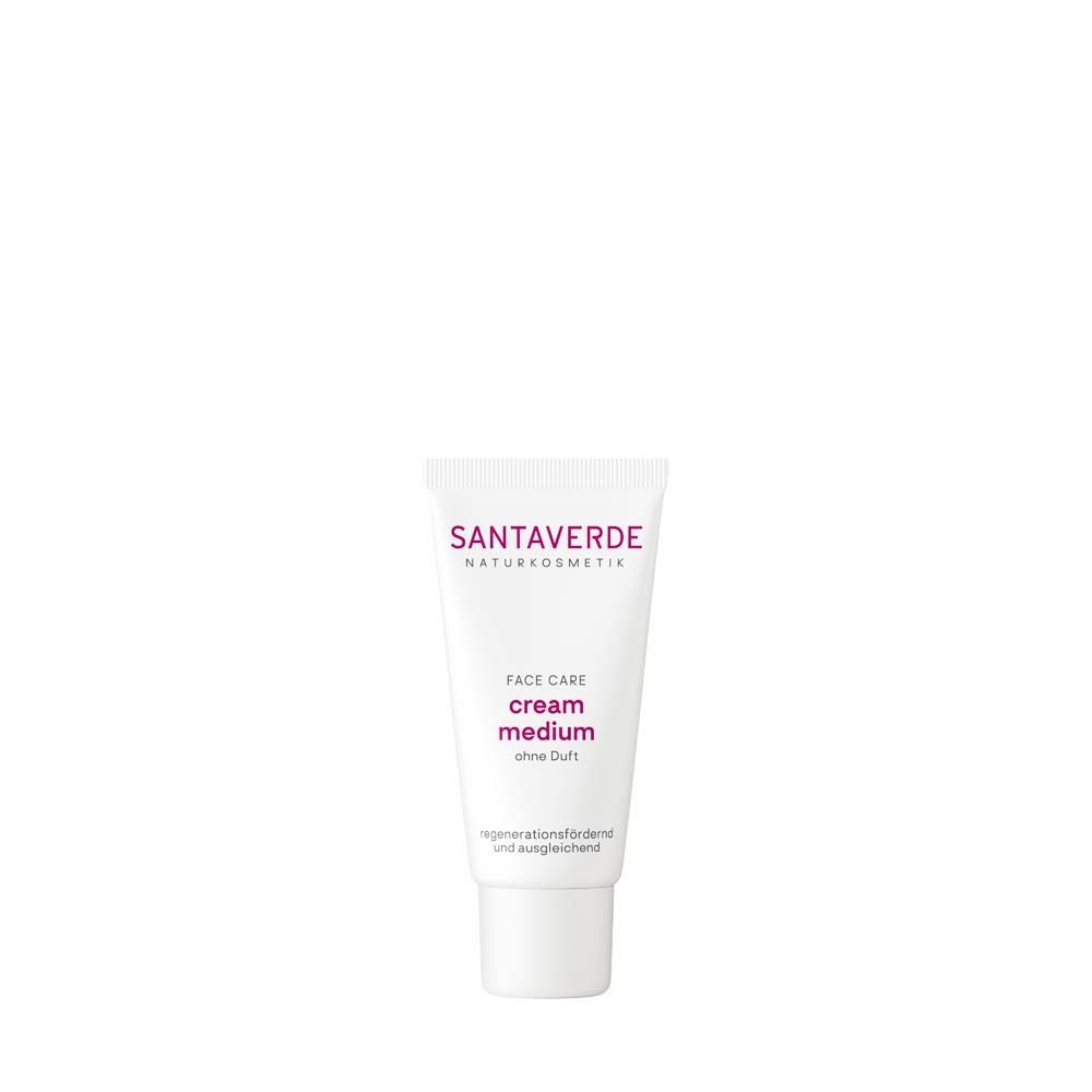 Tube blanche avec logo SANTAVERDE et inscription "FACE CARE cream medium sans parfum".