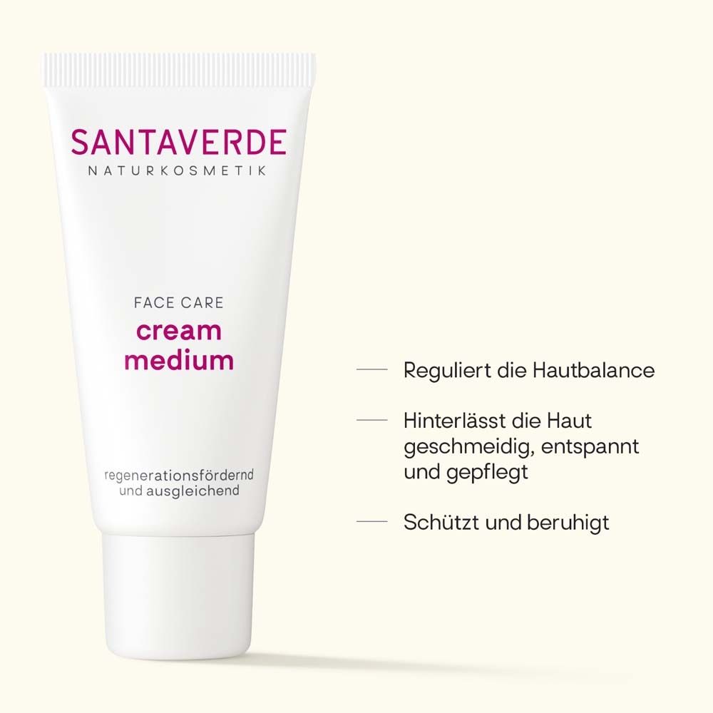 Tube blanc avec logo SANTAVERDE et texte. Lignes de texte: Régule l'équilibre de la peau.