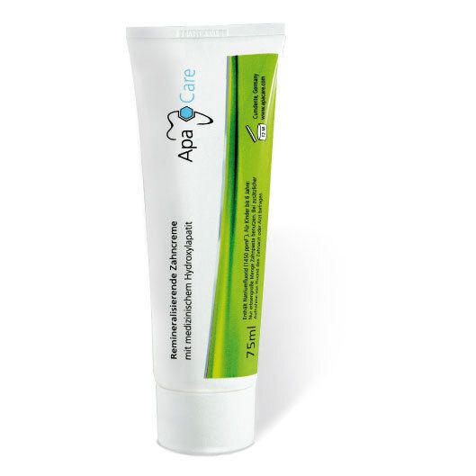 Tube de dentifrice blanche et verte. Logo ApaCare et nom du produit. 75ml.