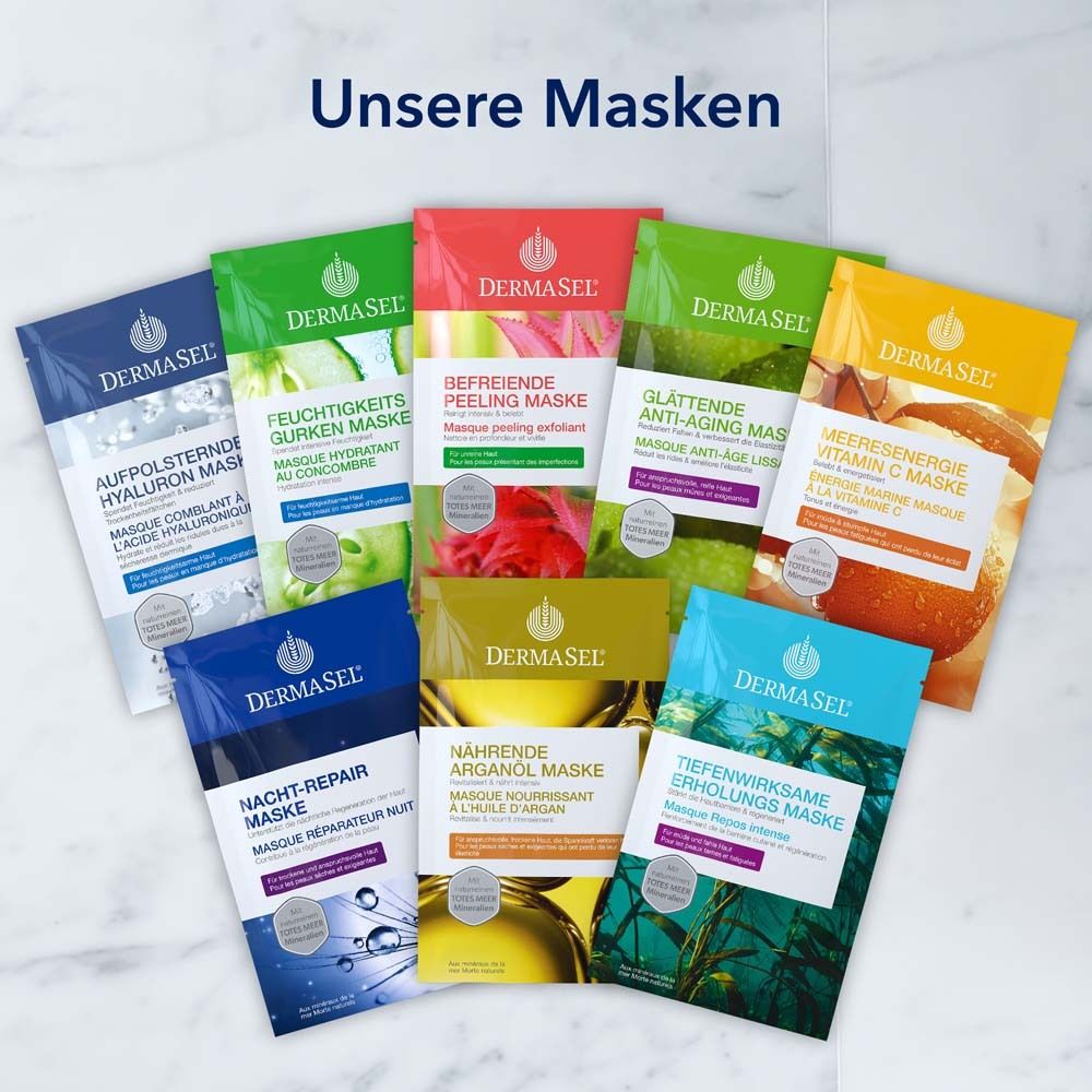 Verschillende masker verpakkingen. Tekst: Onze maskers. Verschillende kleuren en productnamen.