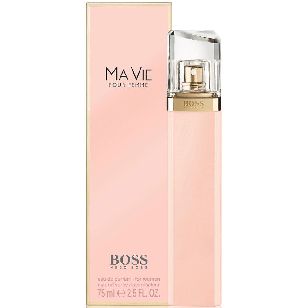 Flacon rose et emballage de HUGO BOSS Ma Vie. Flacon avec vaporisateur. Emballage avec nom du produit et logo.