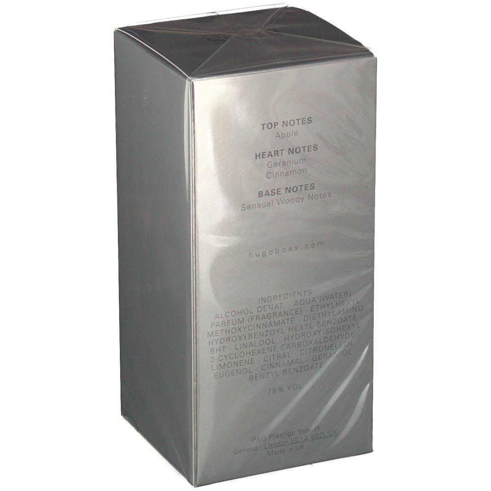 Dos de la boîte argentée avec ingrédients et notes de parfum. Film transparent enveloppant la boîte.