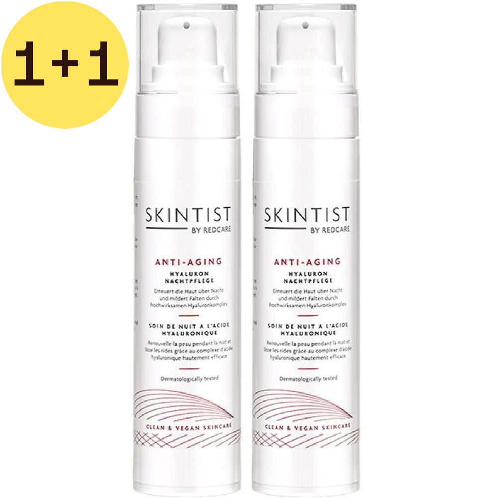 Twee witte flessen met pomp. Opschrift: SKINTIST ANTI-AGING Hyaluron Nachtpflege.