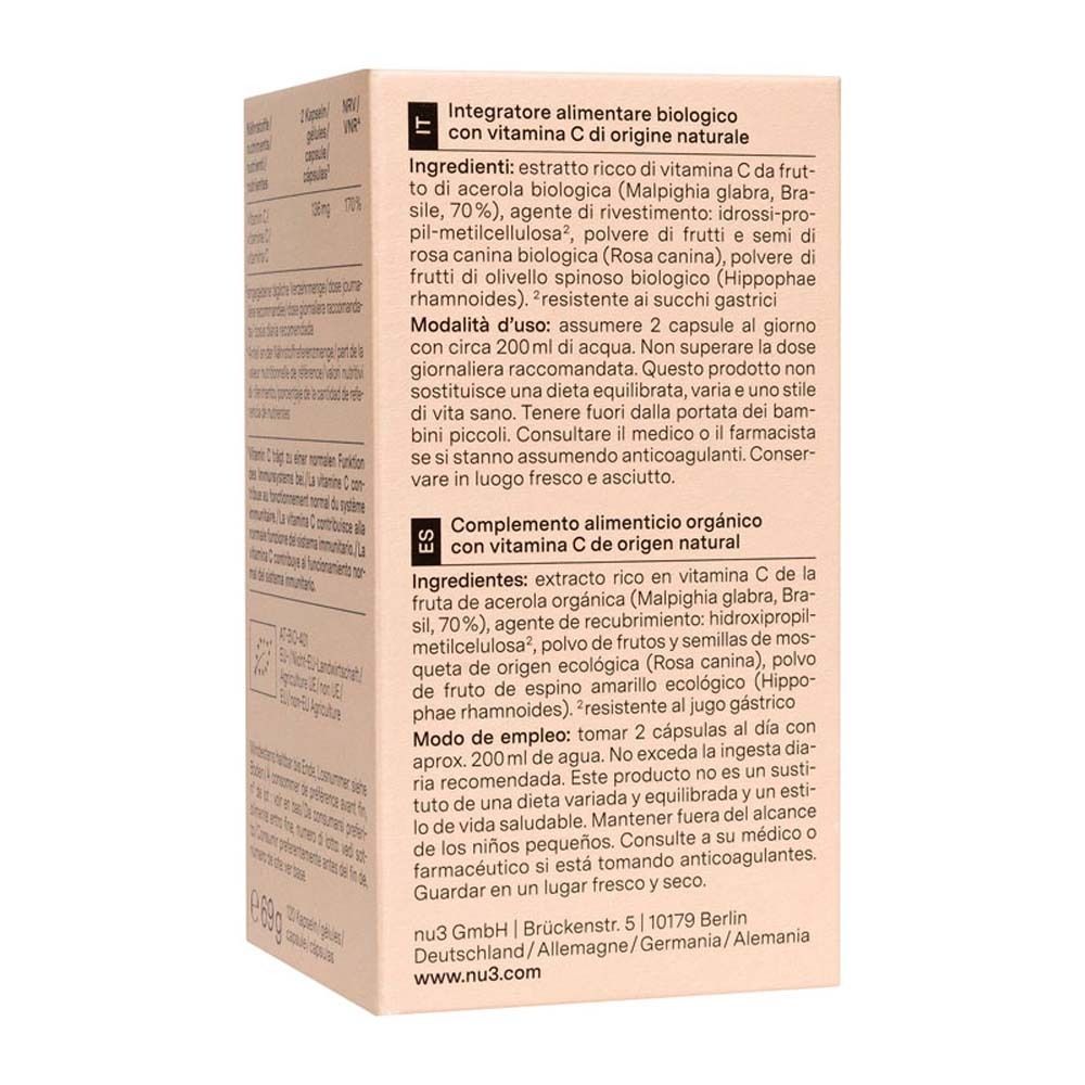 Achterkant van de "nu3 Organic Vitamin C" verpakking. Bevat informatie over ingrediënten en gebruik in het Italiaans en Nederlands.