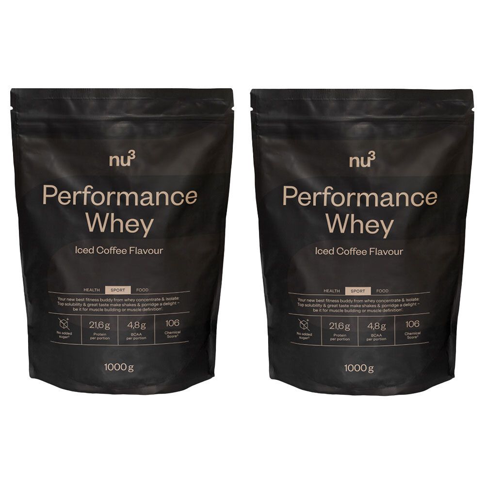 Deux sachets noirs nu3 Performance Whey, Iced Coffee Flavour. Inscription : 21,6g protéines, 4,8g matières grasses, 106 kcal par portion. 1000g.