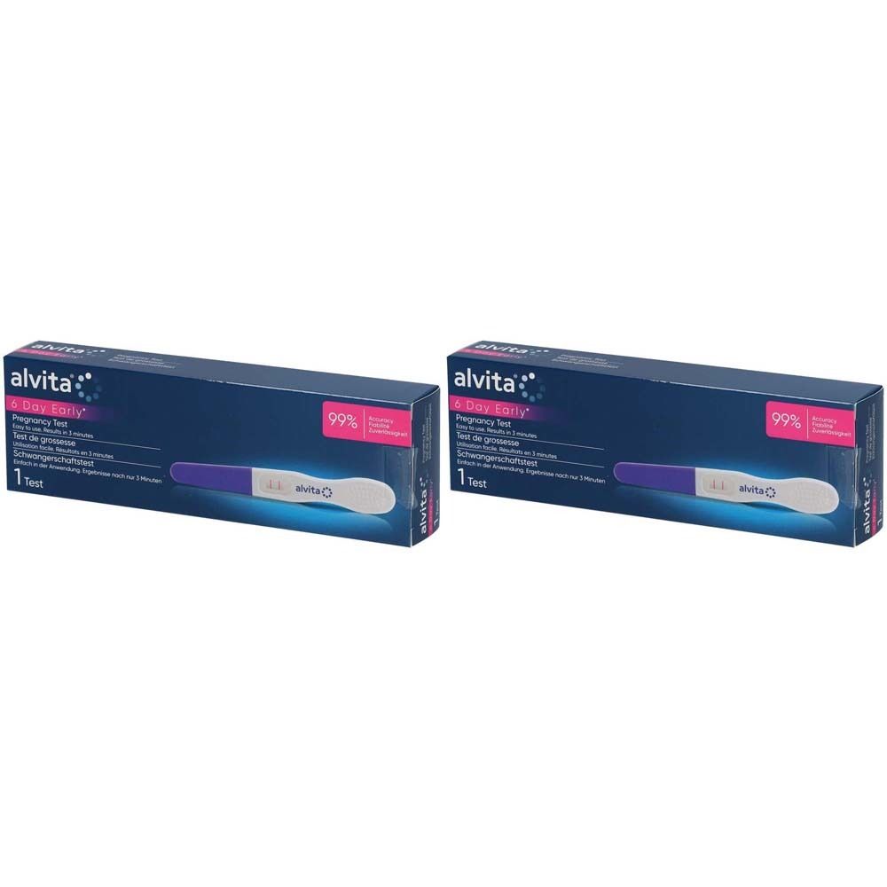 Deux boîtes de test de grossesse. Boîtes bleues avec nom du produit et bandelettes. Précision à 99 %.