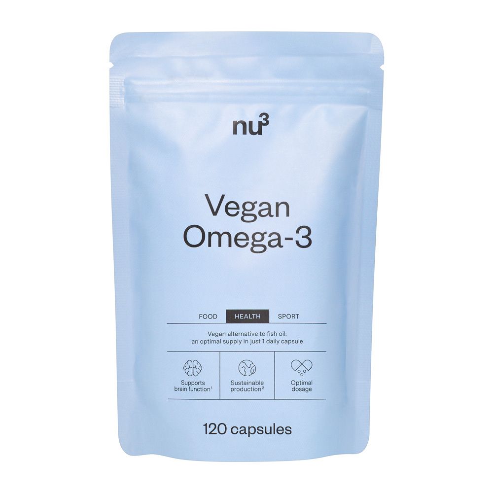 Lichtblauwe zak "nu3 Vegan Omega-3". 120 capsules. Opschrift: Food, Health, Sport. Vegan alternatief voor visolie.