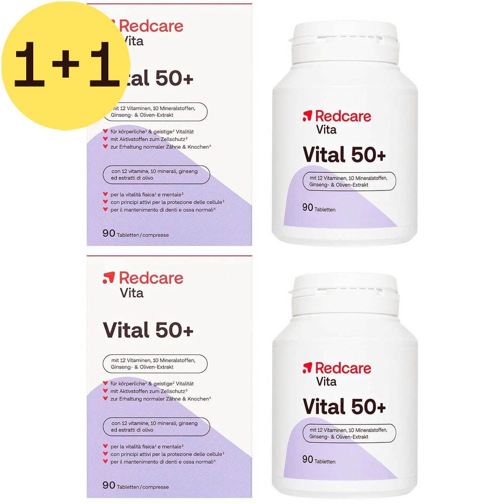 Twee flessen en twee dozen. Opschrift: Redcare Vita Vital 50+. 1+1 aanbieding. Bevat 90 tabletten/doos.