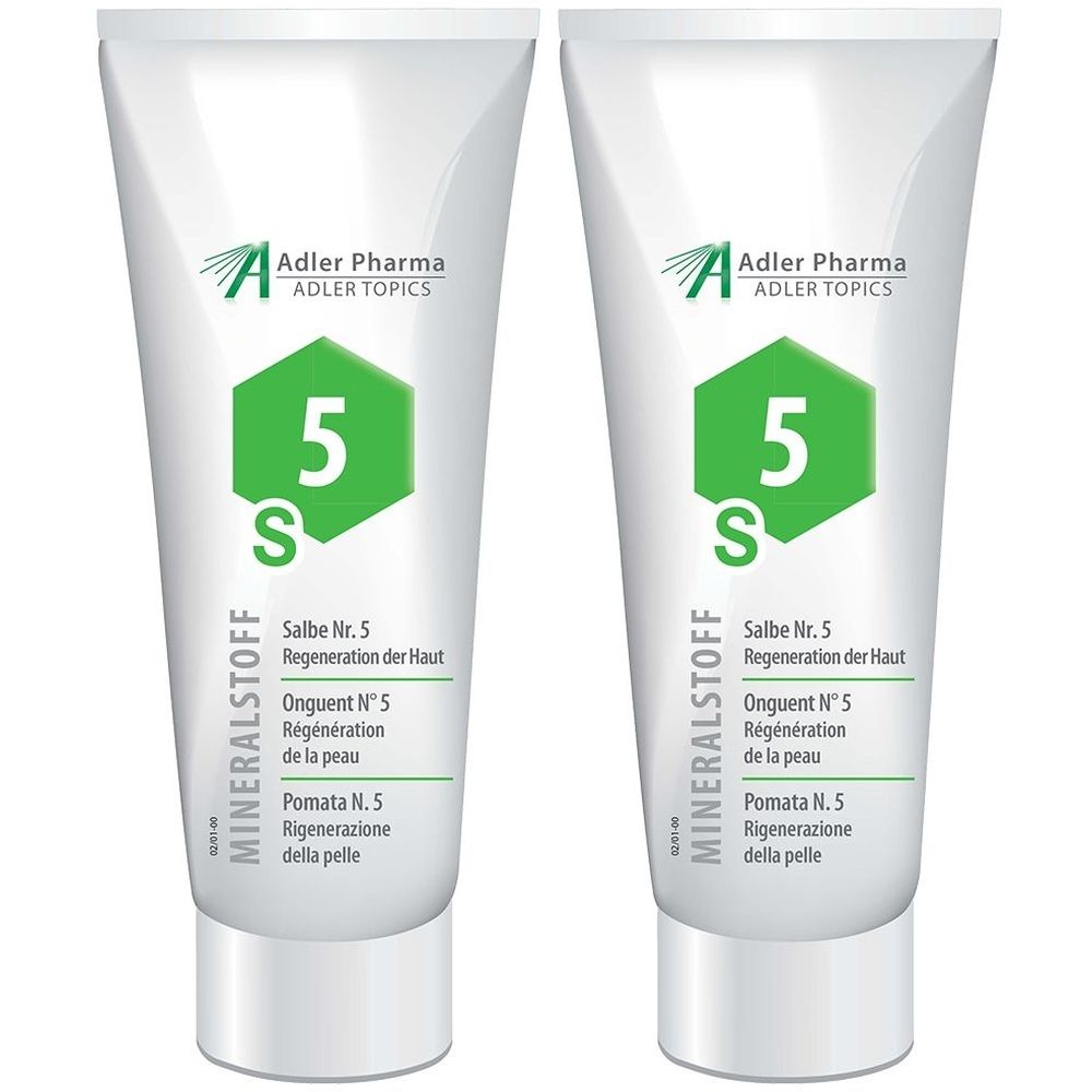 Twee tubes MINERALSTOFF Crèmegel Nr. 5. Witte tubes met groene accenten en productinformatie. Adler Pharma logo.