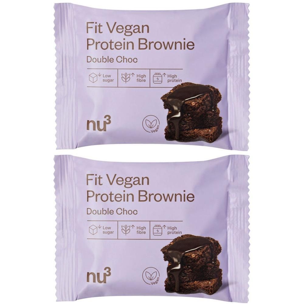 Twee verpakkingen nu3 Fit Vegan Protein Brownie, Double Choc. Met iconen voor weinig suiker, vezels en eiwit.