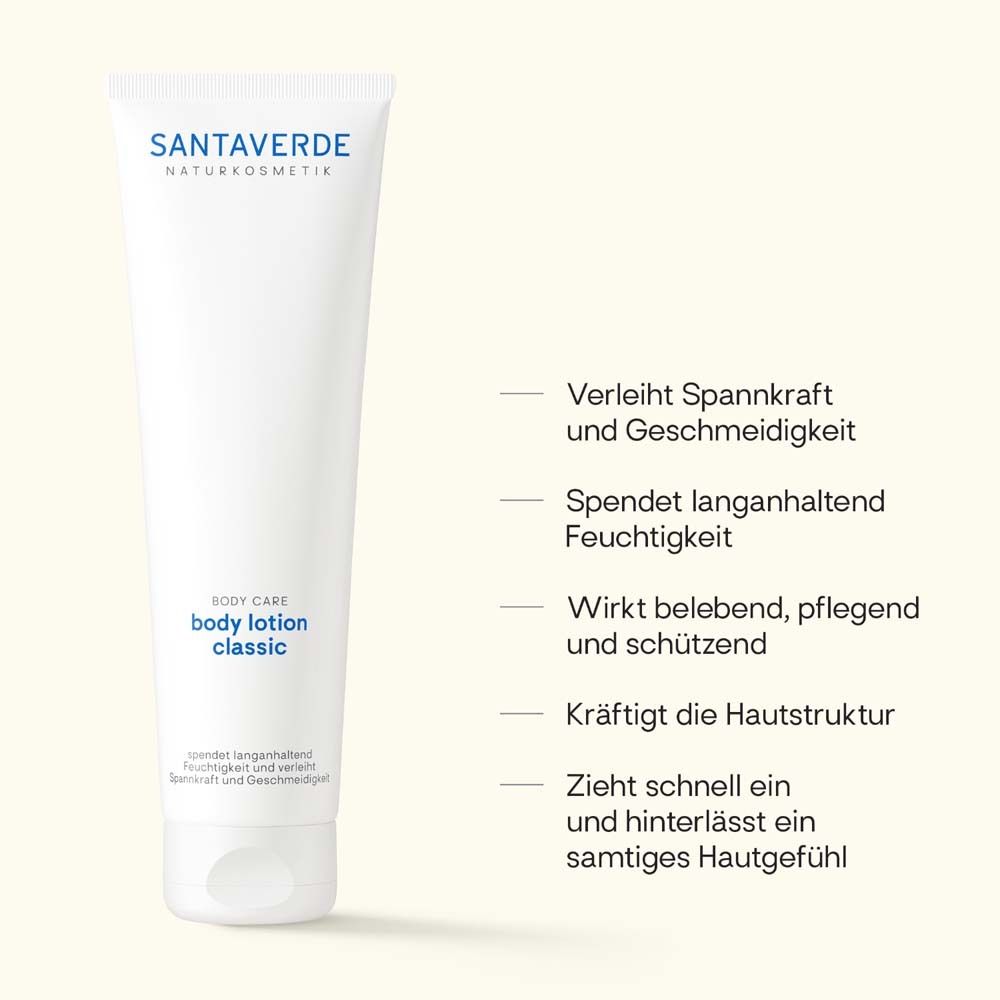 Witte tube met SANTAVERDE NATURKOSMETIK opschrift en "body care body lotion classic" vermelding. Biedt veerkracht en vocht.