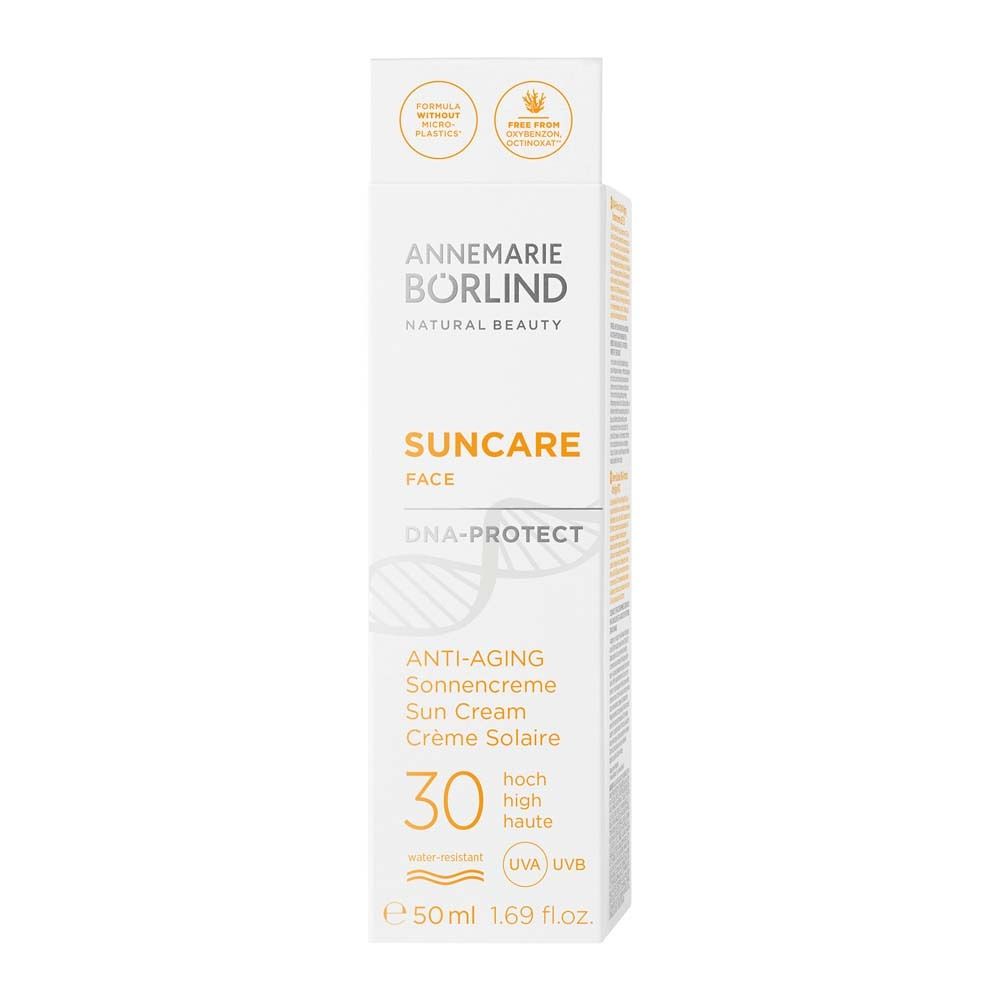 Divers produits de protection solaire. Texte: ANNEMARIE BÖRLIND SUN, SPF 15, 20, 30, After Sun, Sunless. Sans microplastiques.