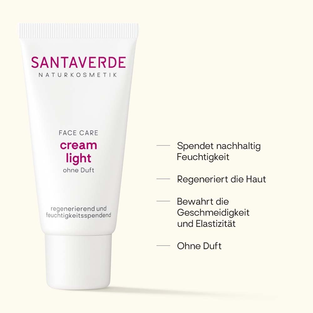 Tube SANTAVERDE crème light sans parfum. Texte: régénérant, hydratant. Sans parfum.