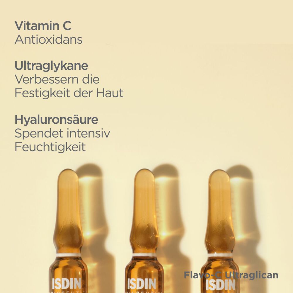 Drie ampullen. Vitamine C, Ultraglycanen, Hyaluronzuur. Huidverzorging.