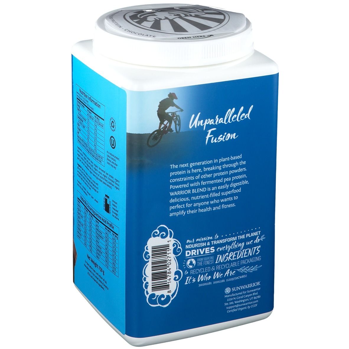 Vue arrière boîte bleue SUNWARRIOR Protein Warrior Blend Chocolate. Texte: Unparalleled Fusion. Infos ingrédients et recyclage.