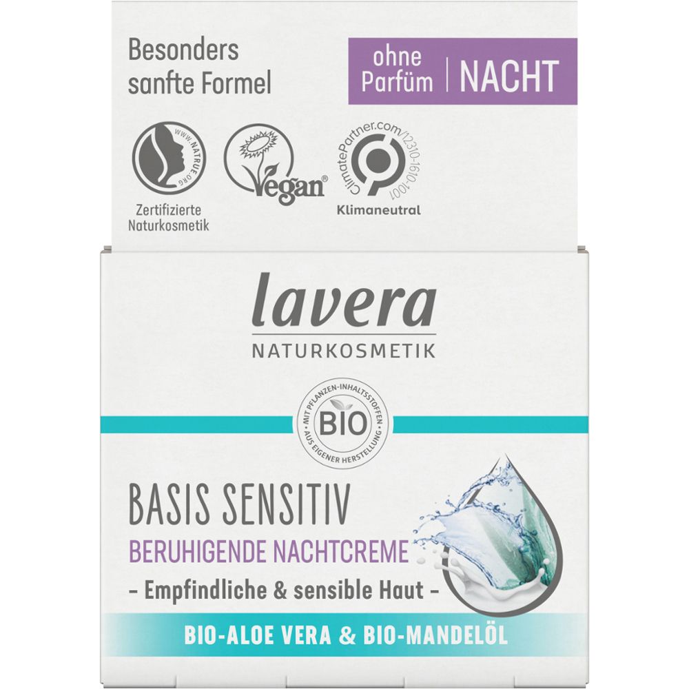 Boîte avec texte. Inscription : lavera, BASIS SENSITIV Beruhigende Nachtcreme. Vegan. Neutre pour le climat. Sans parfum.