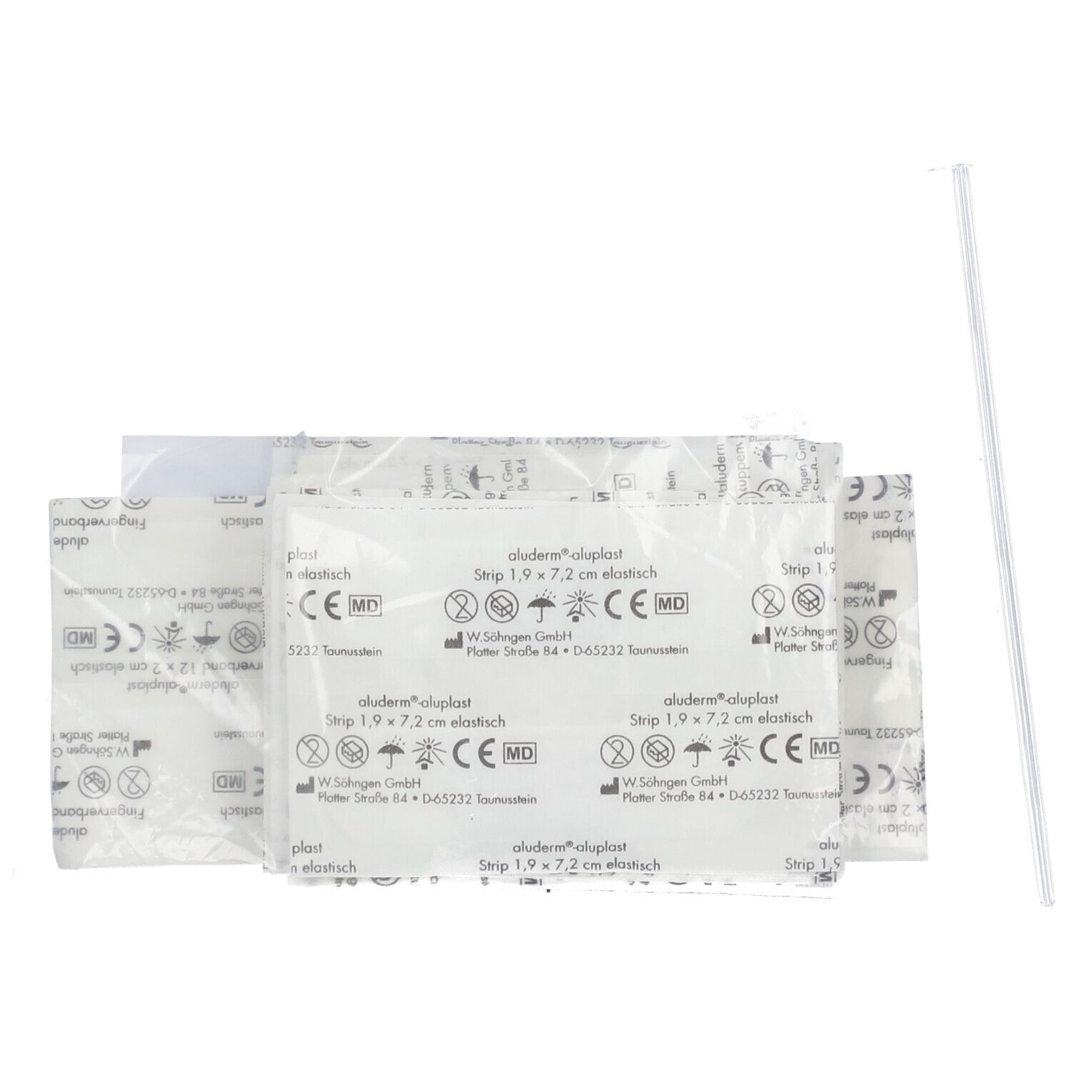 Individueel verpakte aluderm®-aluplast pleisters. Witte verpakking met blauwe tekst. Een enkele applicator ernaast.