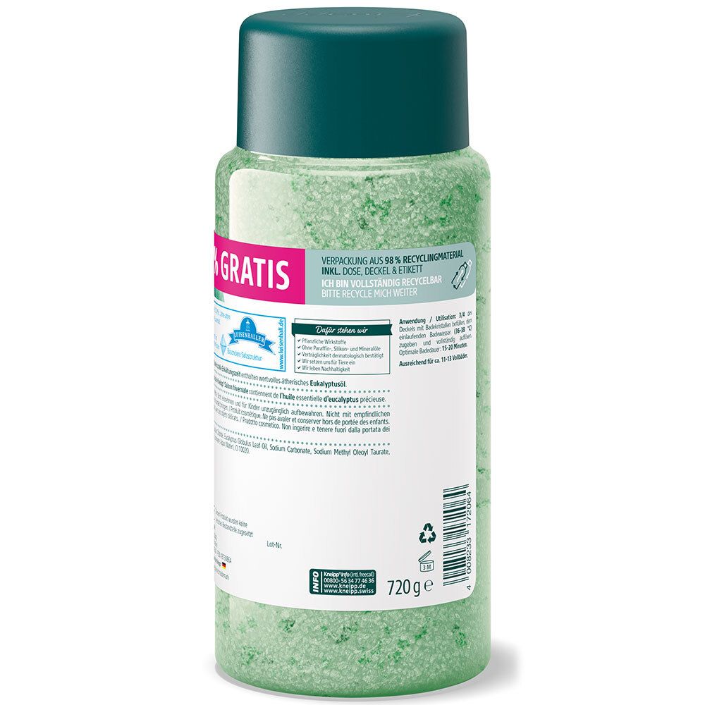 Cristaux de sel de bain verts dans une bouteille en plastique transparente avec un bouchon vert foncé. 720g.
